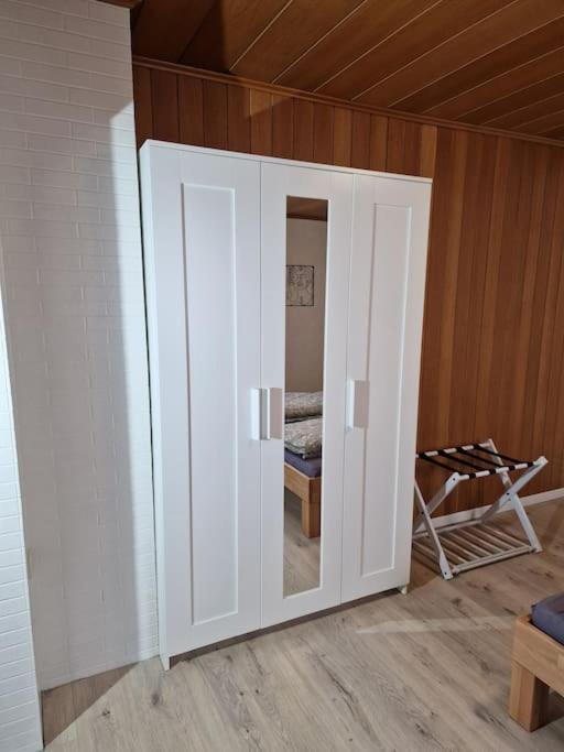 Grosszuegige Ferienwohnung 4+1 P. Büttelborn Екстериор снимка